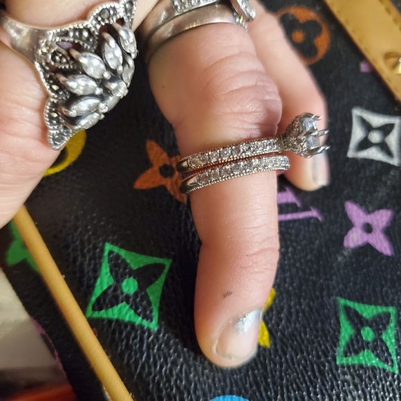 925 - Picture 4 of 7